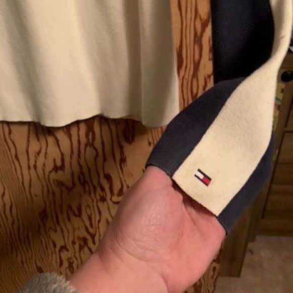 Sweater - Picture 3 of 5